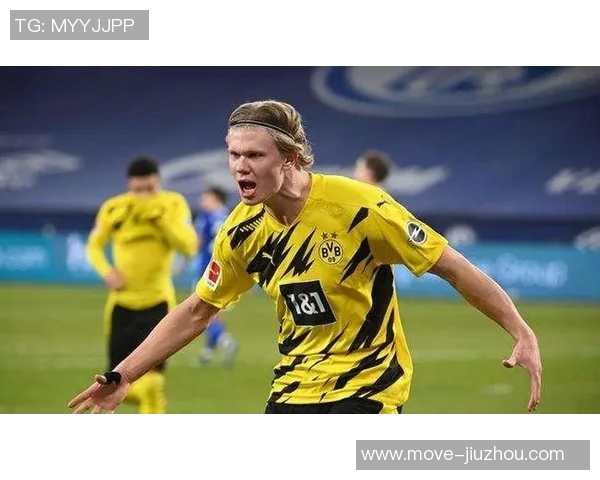 哈兰德与传奇前锋莱因克尔希勒同框合影展现神锋风采